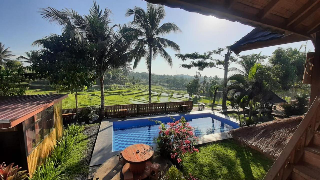Peraja Bungalows Loyok Sangyang 외부 사진