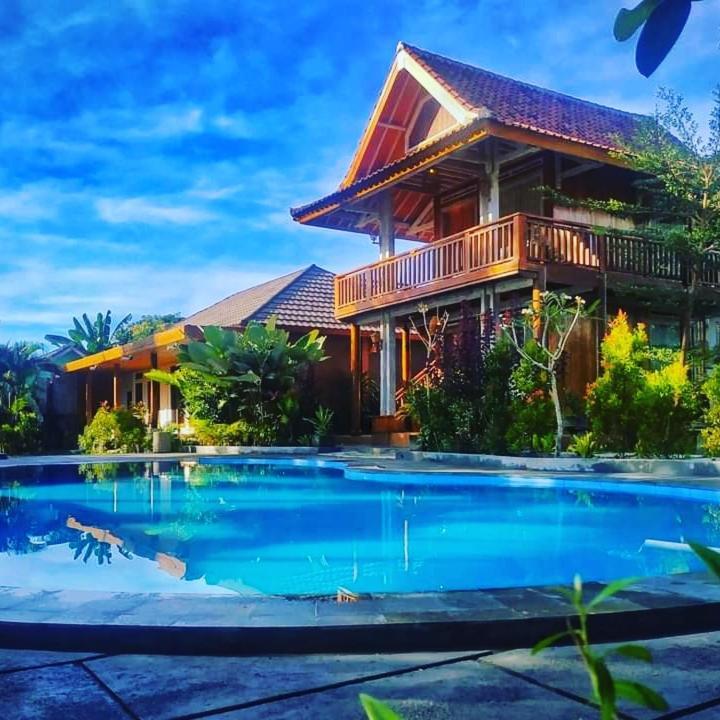 Peraja Bungalows Loyok Sangyang 외부 사진