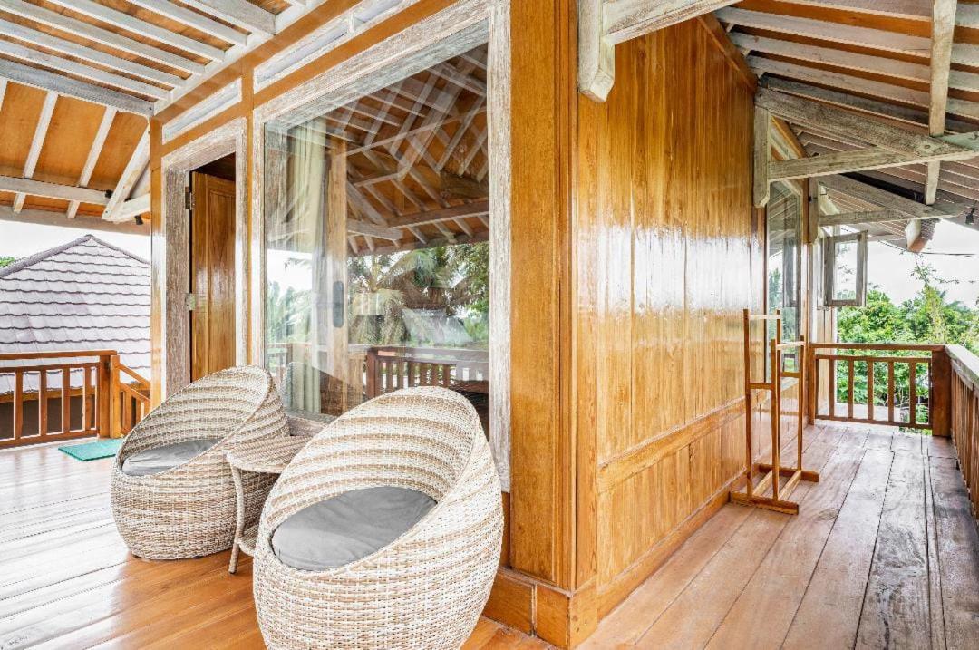 Peraja Bungalows Loyok Sangyang 외부 사진