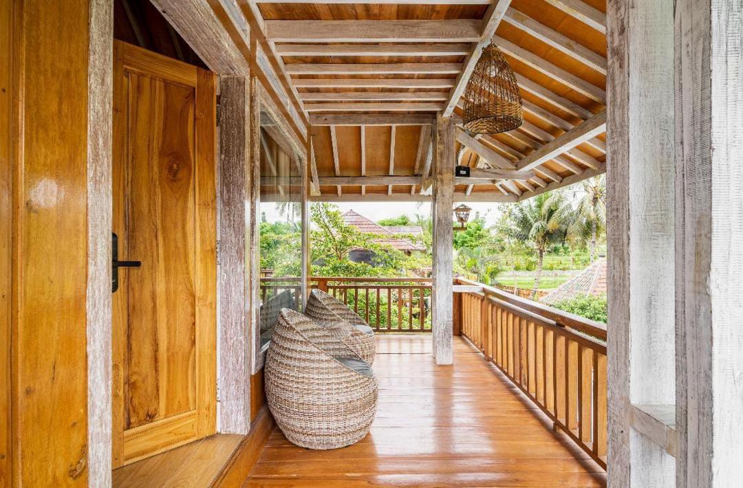 Peraja Bungalows Loyok Sangyang 외부 사진