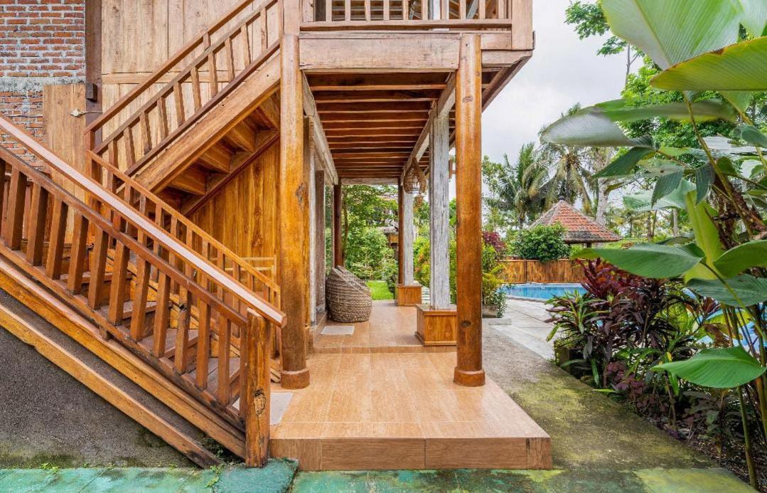 Peraja Bungalows Loyok Sangyang 외부 사진