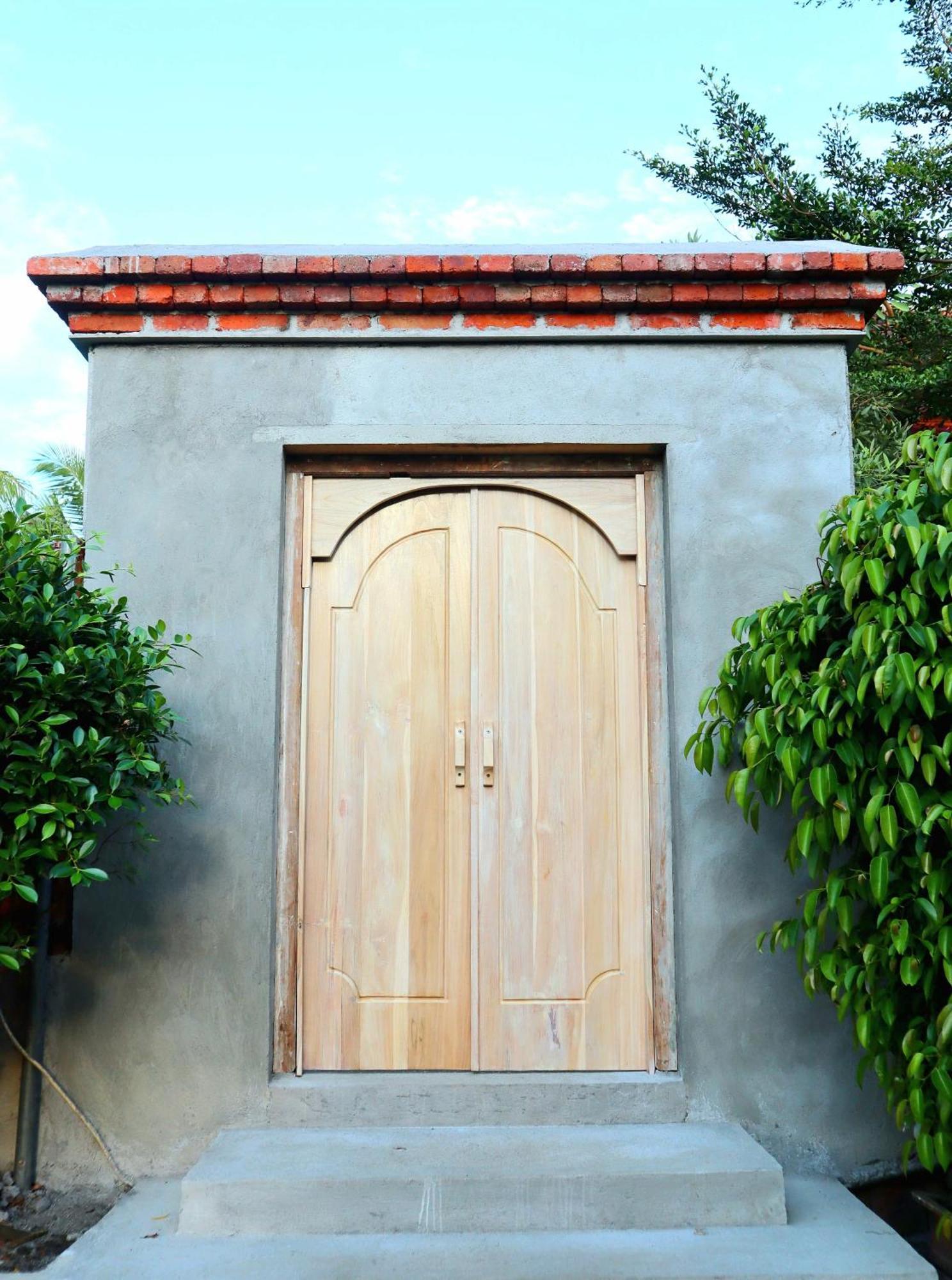 Peraja Bungalows Loyok Sangyang 외부 사진
